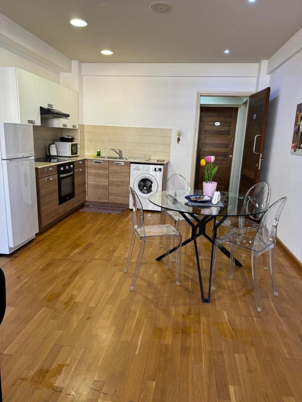Ithaki Phinikoudes Apartment No. 205 Ларнака Экстерьер фото
