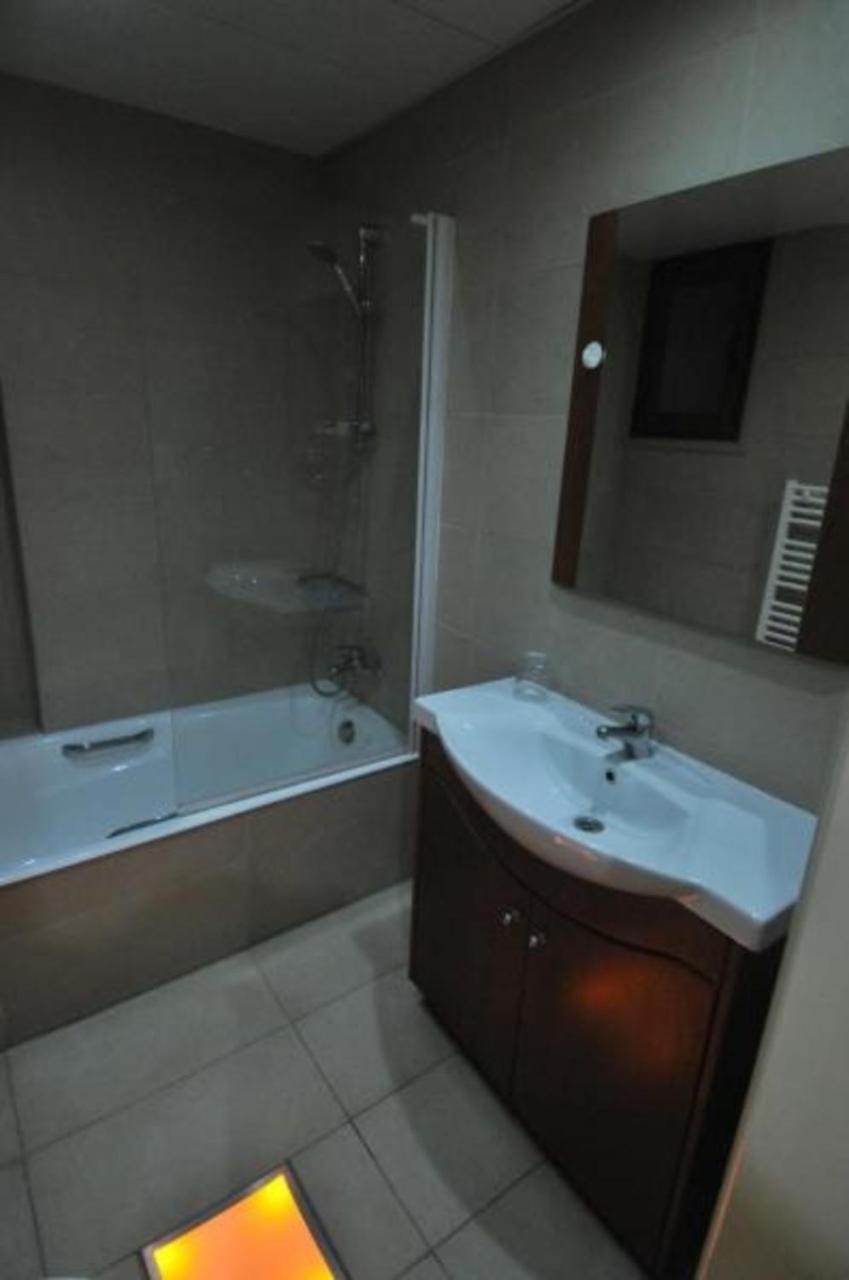 Ithaki Phinikoudes Apartment No. 205 Ларнака Экстерьер фото